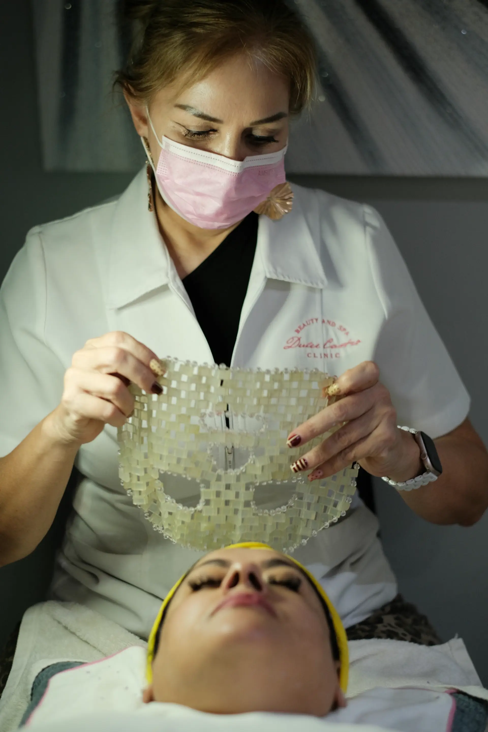 Uzm. Dr. Örnek Dermatoloji